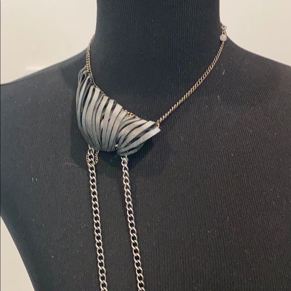 Available for sale with @7lions !!NWOT silver rubber necklace with mixed chain. - Picture 4 of 6